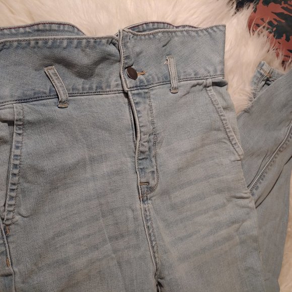 Fashion Nova Light Jeans - Picture 3 of 5